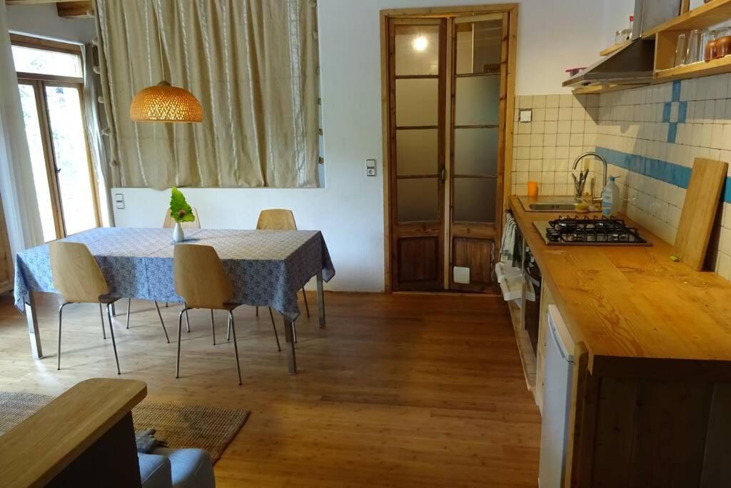 Pont De Valenti Mountain Retreat Lejlighed Girona Eksteriør billede